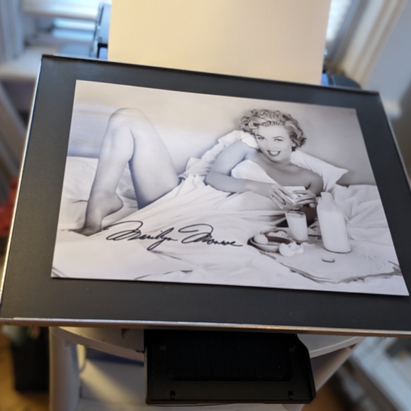 Marilyn Monroe Rare Vintage Bathroom Funny Art Print Framed 11x14 - Picture 11 of 11